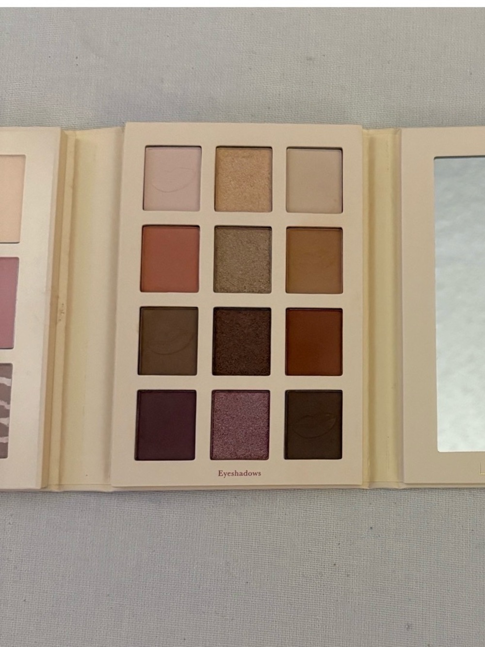Laura Geller Pink and Gold RSVP Ready Full Face Palette - Picture 6 of 8